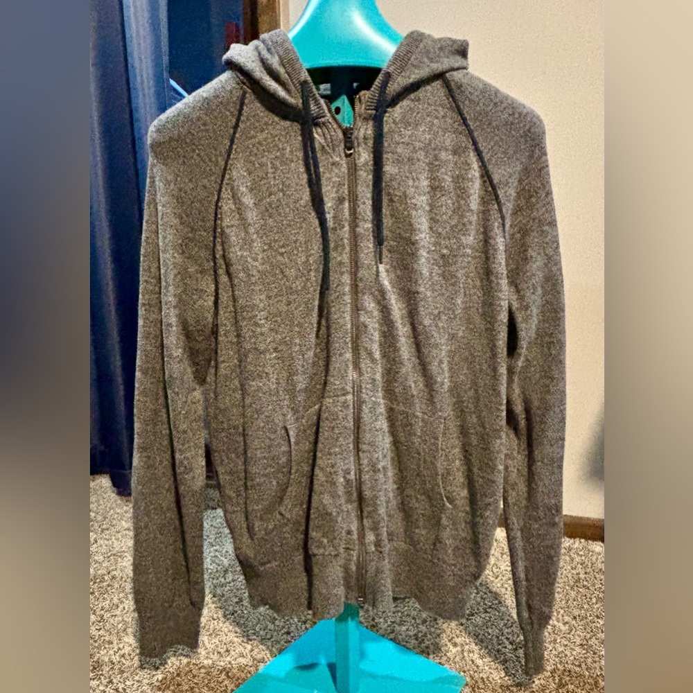 💜 BOGO Men’s Gap Zip Up Sweater Grey - size XL